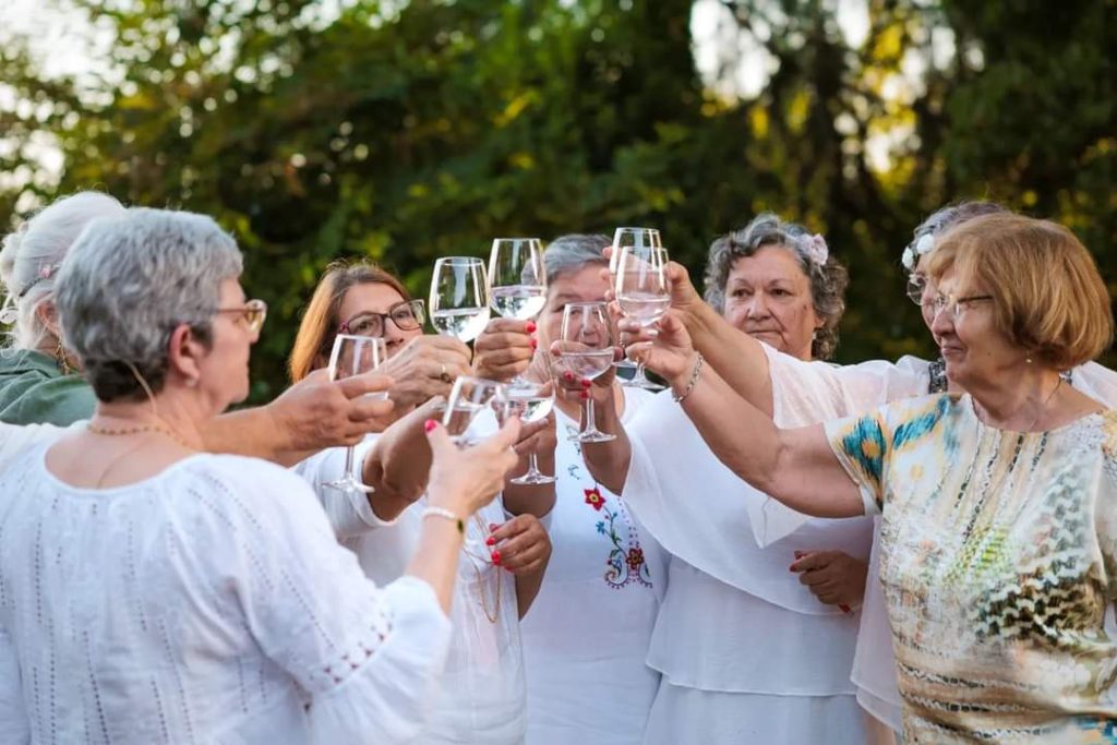 PEÇA DE TEATRO “MESTRA, MULHER, MEMÓRIA”
